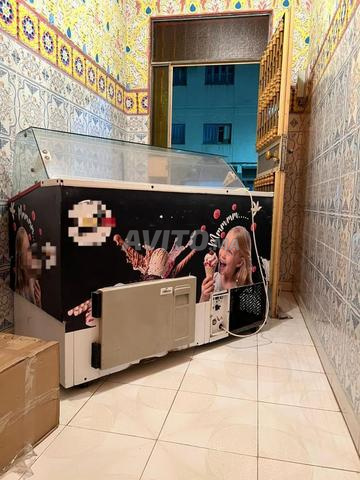 مستلزمات الأطفال وثلاجة لأصحاب المثلجات