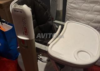 كرسي مرتفع لتناول الوجبات مع أرجوحة