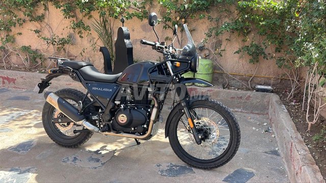 Royal Enfield Himalayan Black