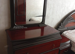 غرفة نوم جميلة جدا للبيع