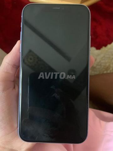 Téléphone 11 normal 128GB état 75