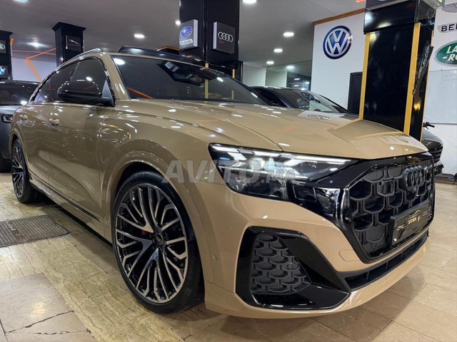 AUDI Q8 S-LINE