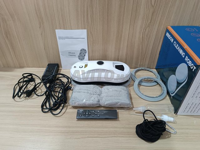 روبوت تنظيف النوافذ الأوتوماتيكي