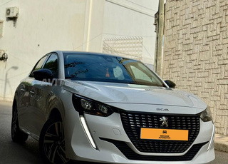 Peugeot 208 Automatique 40k KM - DERKAOUI AUTO