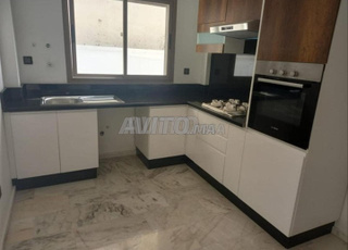 Agdal - Appartement spacieux avec Cour