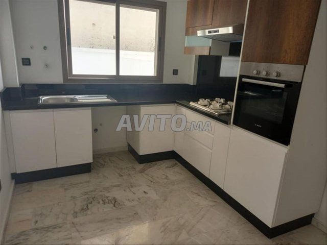 Agdal - Appartement spacieux avec Cour