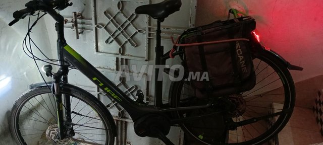 بيع دراجة كهربائية من نوع cube ri IRF