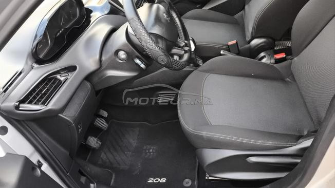 Peugeot 208 Essence Automatique 2017 à Casablanca