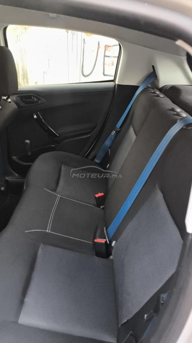 Peugeot 208 Essence Automatique 2017 à Casablanca