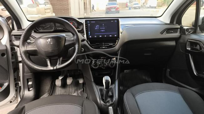 Peugeot 208 Essence Automatique 2017 à Casablanca