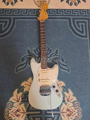 غيتار كهربائي