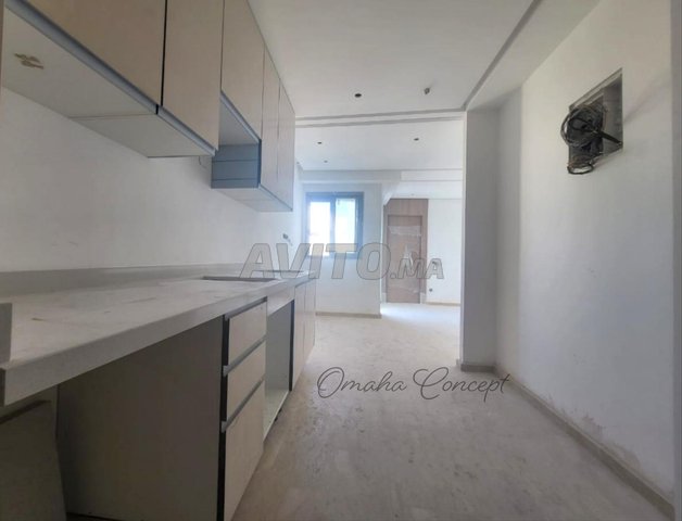 Studio Neuf 43m2 3è étage Balcon Garage Palmier