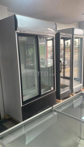 ثلاجة عرض تجارية ببابين زجاجيين – مناسبة للمحلات D