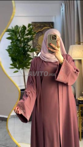 🕌 Abaya raffinée fabriquée avec un grand savoir-faire Crêpe Rose - 2