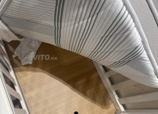 سرير أطفال كالجديد