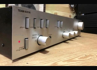 Amplificateur et son Tuner radio