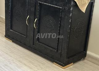 خزانة أدراج مصنوعة يدويا