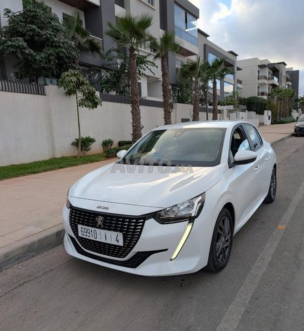 Peugeot 208 en excellent état