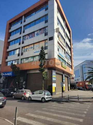 LOCATION 2 BUREAUX HAUT STANDING ( MÊME MEUBLE )