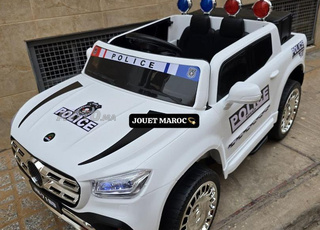 سيارة مرسيدس شرطة