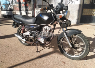 دراجة نارية ليفان 250