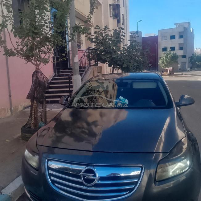 Opel Insignia Diesel Manuelle 2010 à Tanger