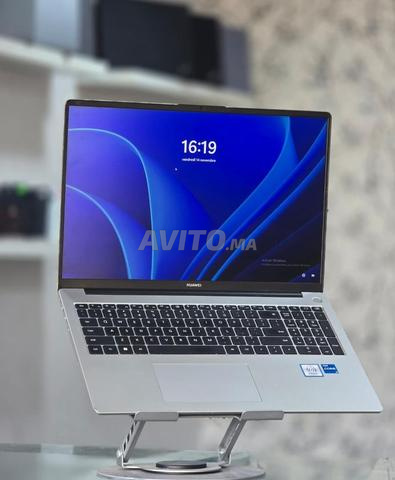 HUAWEI MATEBOOK D16