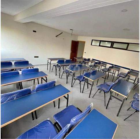 Table Scolaire selon l'âge et le niveau scolaire Gh Vlfrr