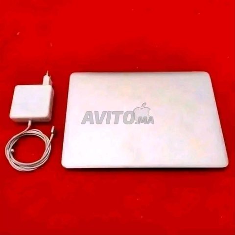 MacBook Pro i5 Ram 8 Disc SSD batterie 4h