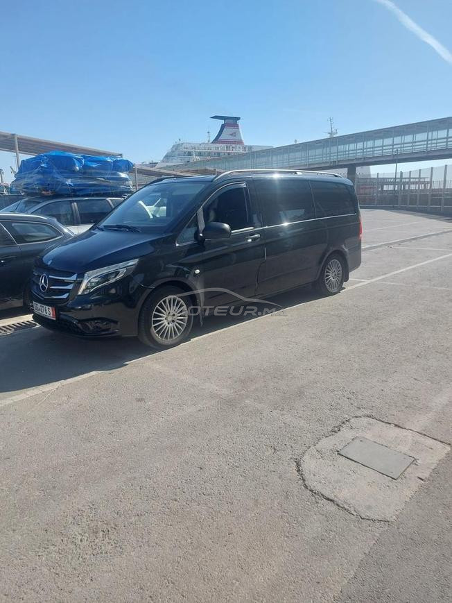 Mercedes-Benz Vito Diesel Automatique 2017 à Nador