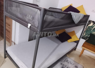 Lit superposé avec matelas