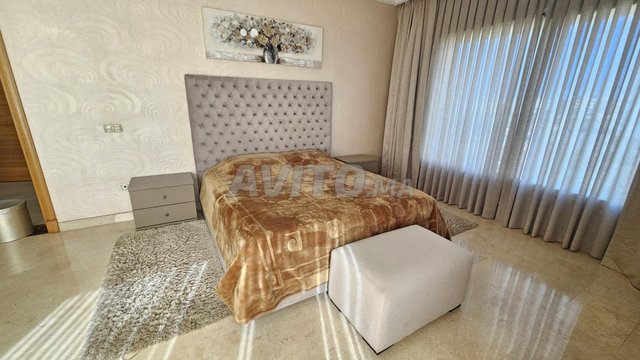 Tête de lit plus sommier - chambre à coucher 