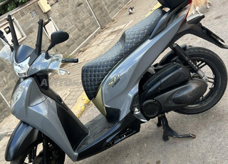 Sh 300i 2018 2021 wahtsape