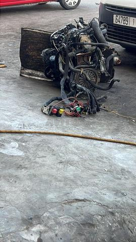 Moteur congo dci kayfumer un peu pièce encore propre