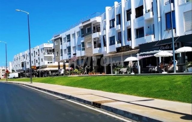 محل مقهى بمساحة 180 متر مربع للإيجار في قلب هرهورة