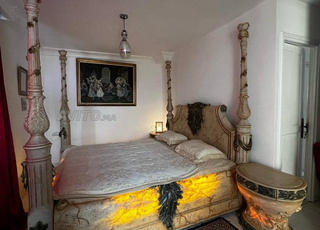 غرفة نوم للبيع