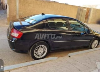 Peugeot 407 Essence Manuelle 2009 à Oujda