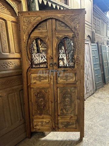 ✨ Porte marocaine sculptée à la main en bois de haute qualité ✨
