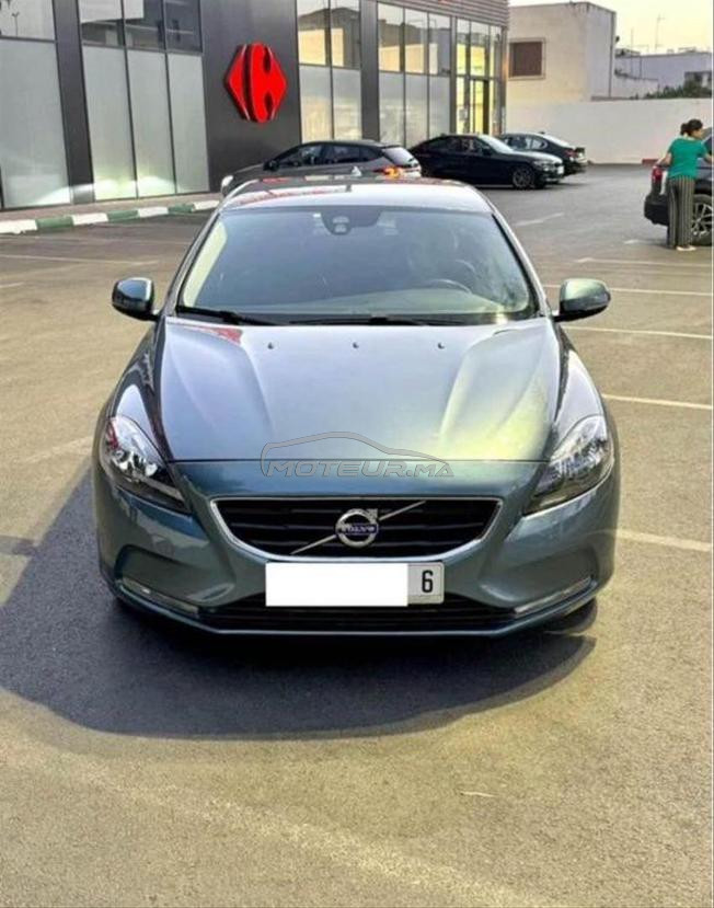 Volvo V40 Diesel Manuelle 2015 à Tanger