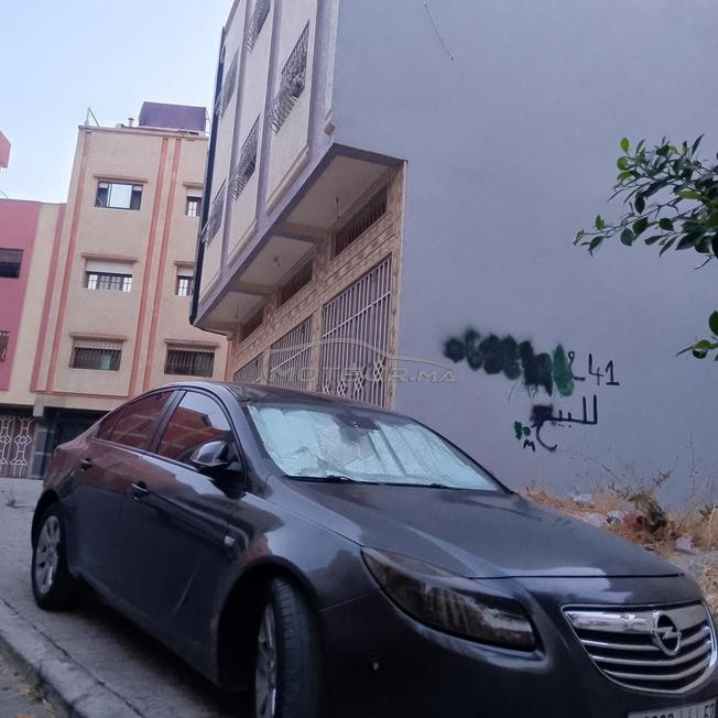 Opel Insignia Diesel Manuelle 2010 à Tanger