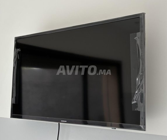 تلفزيون سامسونج LED جديد 32 بوصة
