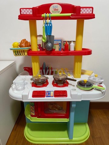 مطبخ ألعاب كالجديد