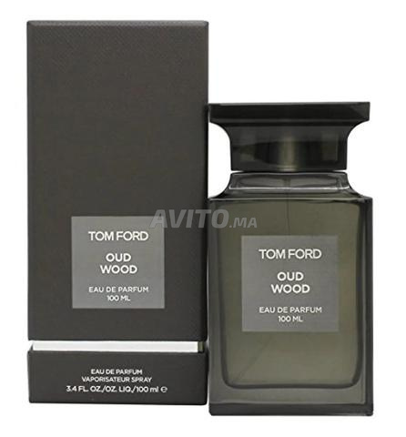 Tom Ford Oud Wood Eau de Parfum - 2
