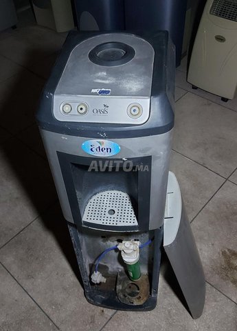 نافورة مياه واحة مع فلترة