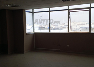 Bureau moderne et lumineux à louer à Tanger