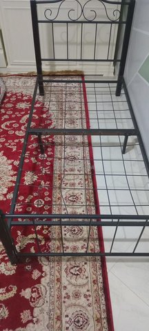 سرير لشخص واحد