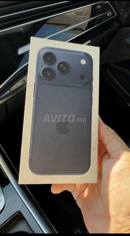 ايفون 17 برو 256 جيجابايت أزرق