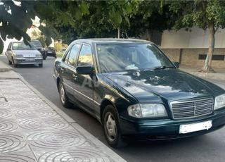 سيارة مرسيديس كلاص سي 250