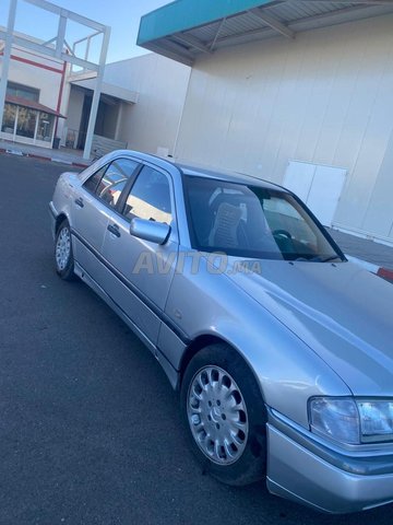 Mercedes-Benz 220 Diesel Automatique 1997