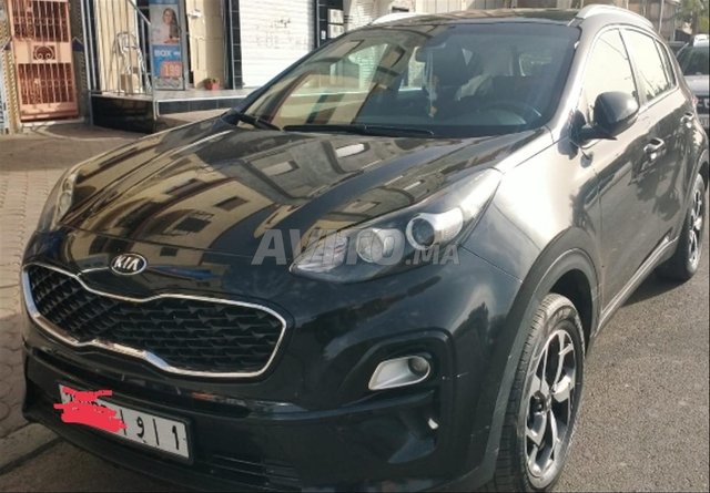 سبورتاج سوداء اللون، اليد الأولى، تسجيل الرباط